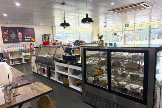 LEASEHOLD - The Border Bridge Cafe, Barooga NSW - 1P0619