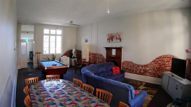 V8itvunylkzsrouamcsu