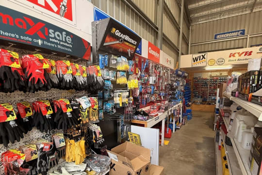 LEASEHOLD - Ovens Valley Parts Centre, Bright VIC - 1P0628