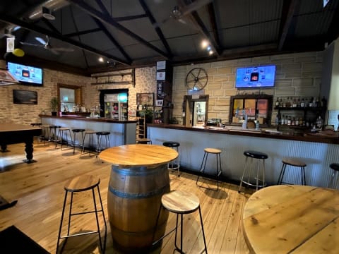 Gungellan Hotel Lease with huge potential