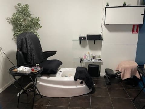 Well-Established Beauty & Spa Salon with Exclusive Treatments in Stawell VIC