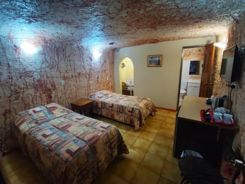 Radekas Downunder Motel