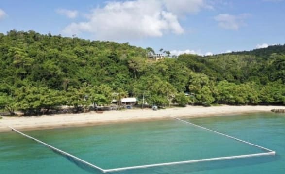 Nestled between Mission Beach and Innisfail your future awaits.