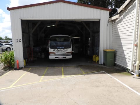 Store, Cafe, Food Truck and Residence – Brandon, QLD