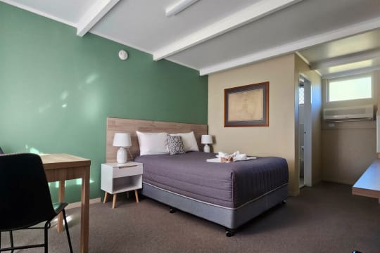 SECURE FREEHOLD MOTEL WITH VALUE-ADD POTENTIAL - 1434MF