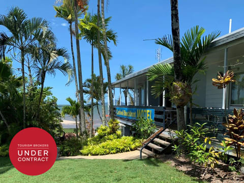 Money Maker Beachfront Leasehold, Walk to CBD And Lifestyle Business Opportunity - 2688ML