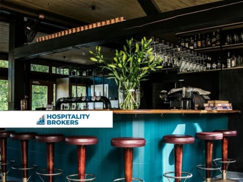 Under Management | Bar Restaurant with Hotel licence