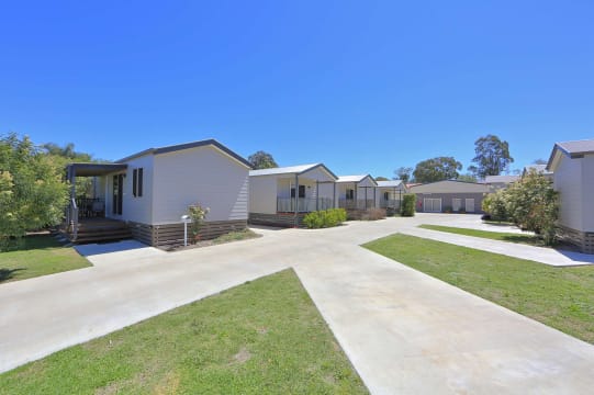 LEASEHOLD TOURIST PARK WITHIN 2HRS OF BRISBANE, PRISTINE CONDITION - 857CPL