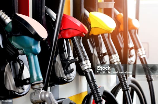 Service Station, Convenience Store with 3 bedroom house in Regional Victoria.