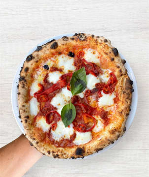 Licensed Pizzeria Pizza Restaurant Templestowe (Rent $560)