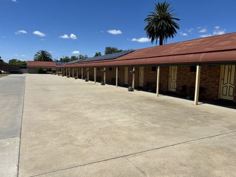 A WELL PRESENTED MOTEL BUSINESS READY FOR FURTHER GROWTH - 521ML