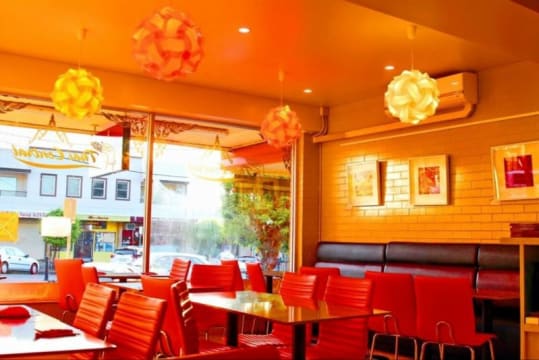 Fully equipped, established Thai Restaurant in Oak Flats (Thai Central)