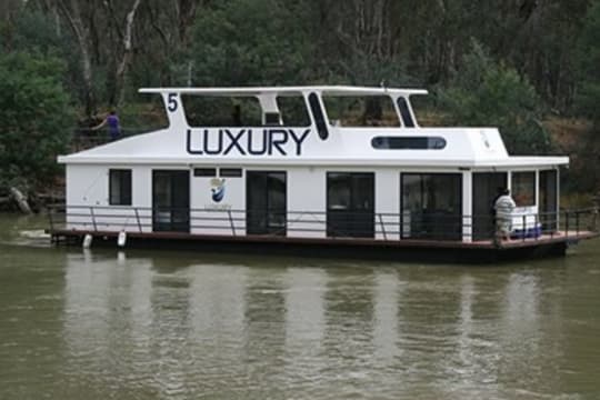 Luxury on the Murray Houseboats