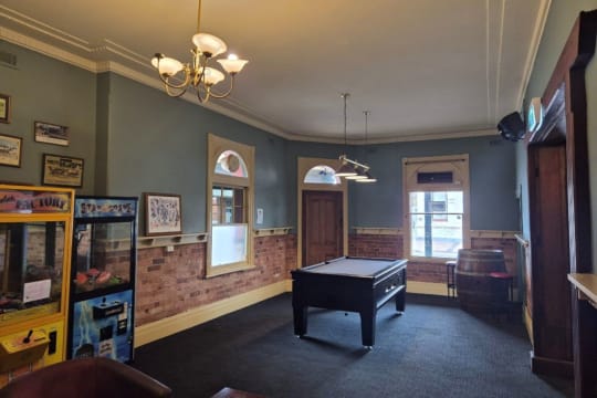 SOLD - Star Hotel, Rutherglen