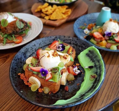 LONG RUNNING BUSY INDUSTRIAL CAFÉ/TAKEAWAY IN RINGWOOD