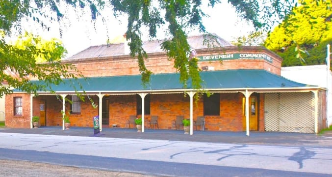 FREEHOLD - Devenish Railway Hotel VIC - 1P0552