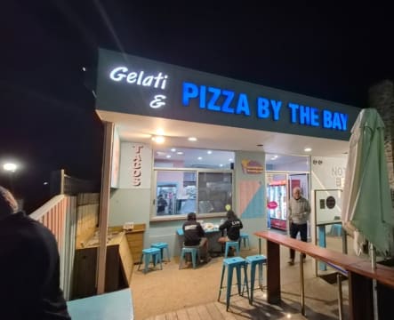 Beachside Pizza Icon – Fully Managed, No Competition | 20k+ weekly sales | Asking 500k+ [2604302]