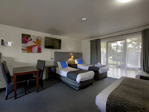 I DO LIKE TO BE BESIDE THE SEASIDE - 2891ML