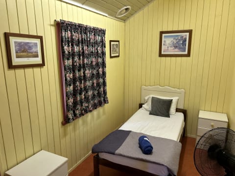 SMALL EASILY MANAGED, TRAMWAY MOTEL - 2086ML