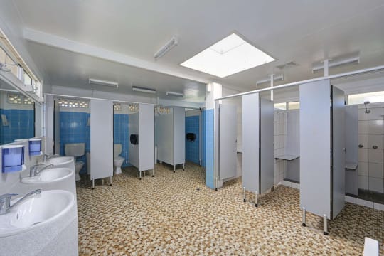 LEASEHOLD TOURIST PARK WITHIN 2HRS OF BRISBANE, PRISTINE CONDITION - 857CPL