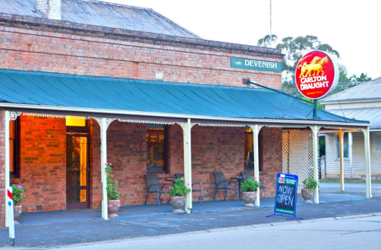 FREEHOLD - Devenish Railway Hotel VIC - 1P0552