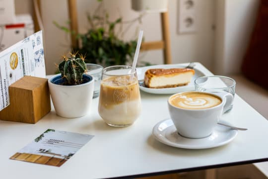 EASY-TO-OPERATE CAFÉ – WALK-IN WALK-OUT SALE - Tullamarine – Offer Welcome [2609221]