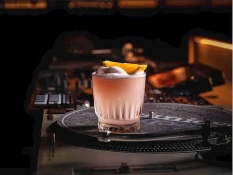 350 Capacity Sydney CBD Hospitality Venue - 2am Licence