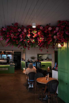 Premium Cafe & Restaurant with Liquor Licence for Sale - Albert Park