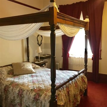 Historical Iconic Country Hotel Freehold for sale situated in Koroit Victoria