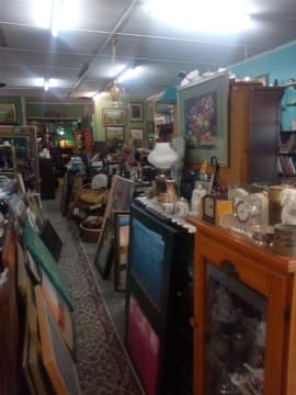 ANTIQUES, ART, COLLECTABLES, ETC. Established business to suit family/friends
