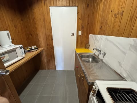 Brand New 30 Year Lease, Huge 32% ROI - 359ML