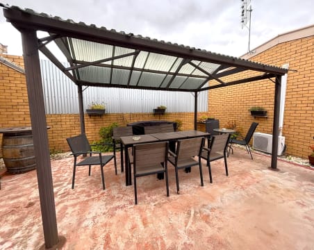 FREEHOLD - Lake Bolac Motel - 1P0565