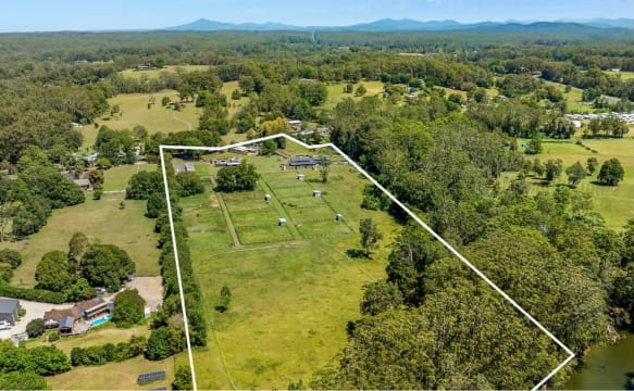 26 Acres, Established Pet Resort & Multiple Residences – A Rare Freehold Opportunity