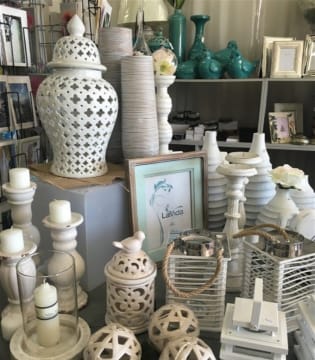 FLORIST  GIFTS  PLANTS & POTS - ONLY ONE IN BEACONSFIELD -