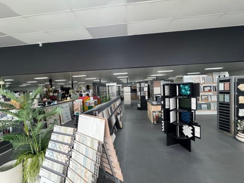 Albany Icon Business