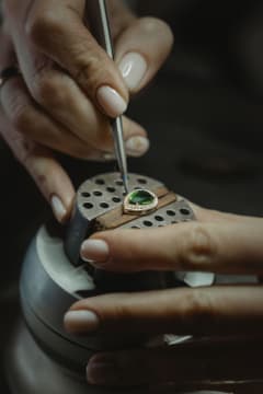 Turn Your Jewellery Skills Into Business Ownership