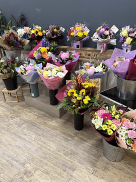 Florist & Giftware Business - On Track to Return Over $90,000 to the Working Owner $129,000 (Incl...
