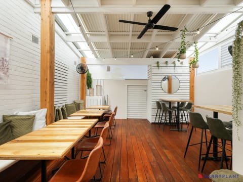 Kelp - San Remo.  Cocktail, Wine & Dining Bar  - Thriving business for Sale