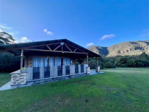 Leasehold  Motel with Restaurant in Tourism Hotspot Halls Gap