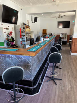 Snowtown Hotel profitasble country Lease (Freehold Available)