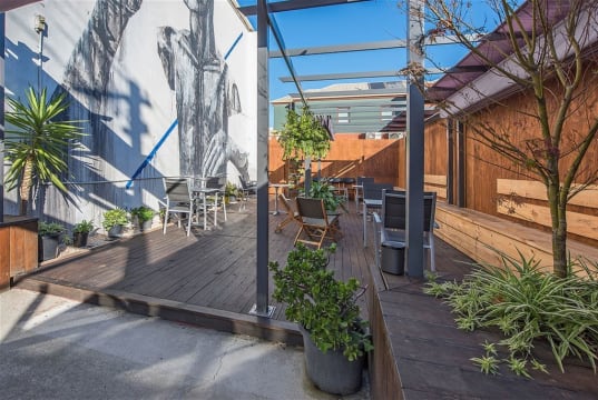 FABULOUS CAFE IN PRIME LOCATION, RICHMOND - CHEAP RENT INCLUDING UPSTAIRS RESIDE