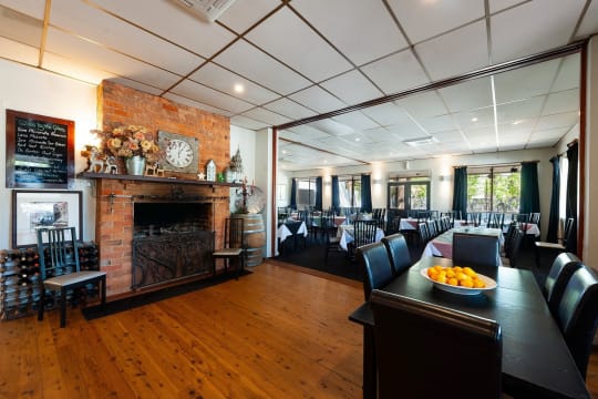 LEASEHOLD - Moyhu Hotel, VIC - 1P0514