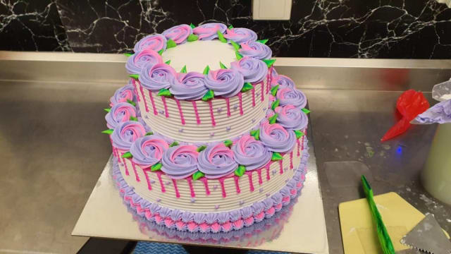 Indian Sweets Bakery for sale in busy location (Quote ref: SY084)