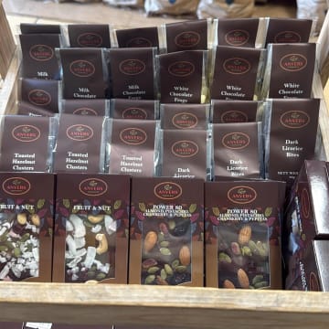 Fresh Local Produce - Speciality Foods - Fruit & Veg Boxes
