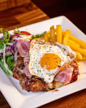 Profitable Restaurant For Sale-Prime Location in Roleystone