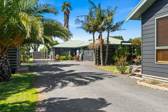 YOUR NEW COASTAL LIFESTYLE AWAITS - 2886MF