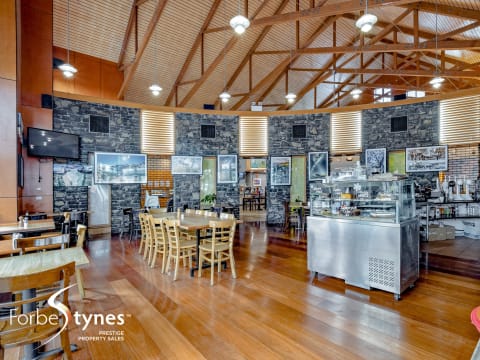 Large Licenced Café – Snowy Mountains, NSW