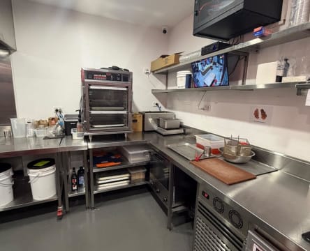 Chicken & Chip and/or Fish & Chip shop - Logan Central Region! Lease with Asset sale! No Goodwill!