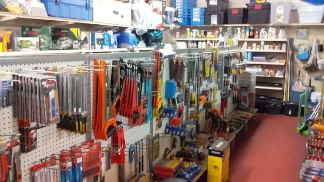 Successful, well-established Freehold Hardware store, food retail and residence