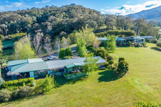 Queen's Cottage, Khancoban – Where the Murray & Snowy Mountains Lifestyle Meet